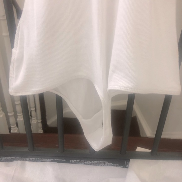 Guess White Bodysuit Criss Cross Keyhole Front - Picture 7 of 7